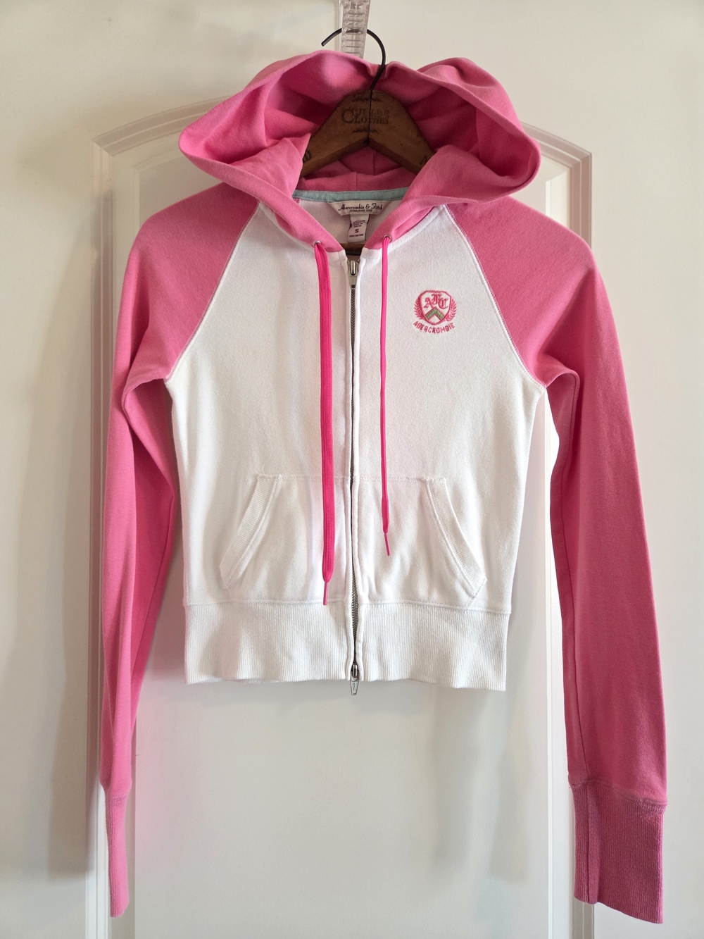 Vintage Y2K Abercrombie & Fitch Cropped Pink Crest Zip Up Hoodie Size S Tiny Fit